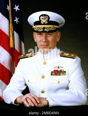 Contre-amiral (moitié inférieure) Michael A. McDevitt, USN (couvert). Pays : inconnu Banque D'Images