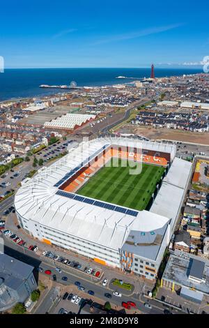 Blackpool, Lancashire. Royaume-Uni 08.27.2022 Blackpool football Club, Bloomfield Road Stadium. Image aérienne. 27th août 2022. Banque D'Images