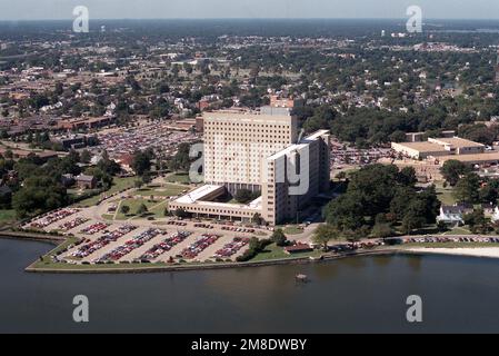 Une vue aérienne des nouveaux bâtiments de l'hôpital. Base: Portsmouth Naval Hospital État: Virginie (va) pays: Etats-Unis d'Amérique (USA) Banque D'Images