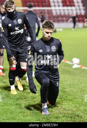 Woking, Royaume-Uni. 13th janvier 2023. WOKING, ANGLETERRE - JANVIER 13: Romeo Beckham de Brentford B en action pendant le match de la coupe de la Premier League entre Brentford B et Aston Villa U21 au stade communautaire de Laithwaite sur 13 janvier 2023 à Woking, en Angleterre. (Photo MB Media/Sipa USA) crédit: SIPA USA/Alay Live News Banque D'Images