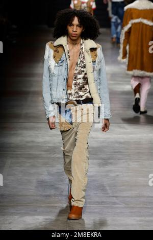 Dsquared2 automne/hiver 2023-24 piste pendant la semaine de mode de Milan vêtements pour hommes le 2023 janvier - Milan, Italie 13/01/2023 Banque D'Images
