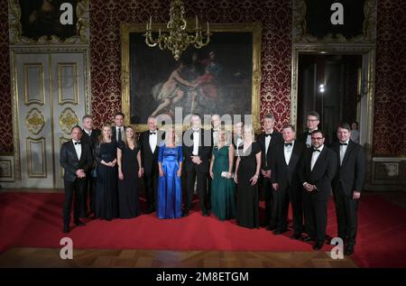 Munich, Allemagne. 13th janvier 2023. Karin Söder, épouse de Markus Söder (M., CSU), Premier ministre de Bavière, et son cabinet célèbrent lors de la défiliée lors de la réception du nouvel an du Premier ministre bavarois à la Résidence de Munich. Credit: Felix Hörhager/dpa/Alay Live News Banque D'Images