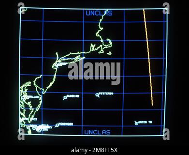 Un écran d'ordinateur dans le centre des opérations du Commandement spatial de la Marine affiche le chemin d'un satellite en orbite. Pays : inconnu Banque D'Images