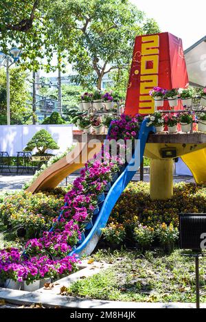 Nha Trang, Vietnam - 13 janvier 2023 : décoration et fleurs pour le nouvel an Tet Lunar Banque D'Images