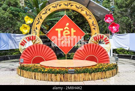 Nha Trang, Vietnam - 13 janvier 2023 : décoration et fleurs pour le nouvel an Tet Lunar Banque D'Images