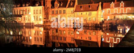 Rivière Dijver, région de Rozenhoedkaai, ville de Bruges, Flandre Occidentale dans la région flamande de Belgique. Bruges est un site classé au patrimoine mondial de l'UNESCO. Banque D'Images