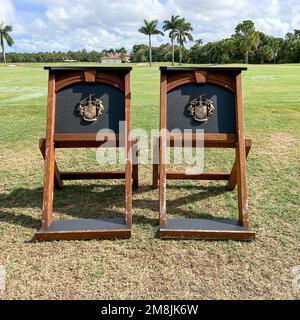 Jupiter, FL États-Unis - 31 mai 2022 : le tee d'entraînement au parcours de golf national de Trump à Jupiter, Floride. Banque D'Images