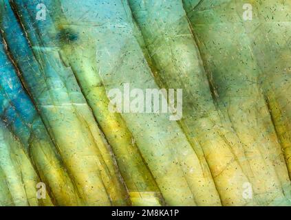 Labradorite gros plan lumière attrapant le fond géologique Banque D'Images