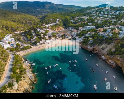 Vue aérienne de Cala Vadella, îles d'Ibiza, Espagne Banque D'Images