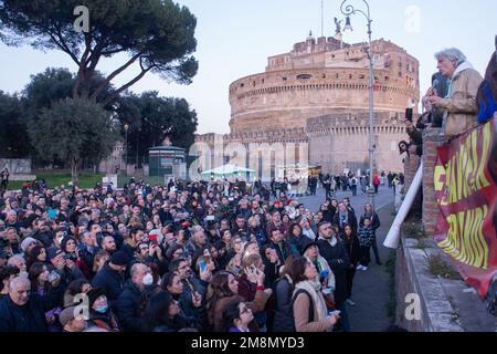 Rome, Italie. 14th janvier 2023. Manifestation organisée à Rome par Pietro Orlandi, frère d'Emanuela Orlandi, citoyenne du Vatican qui a mystérieusement disparu sur 22 juin 1983. Une manifestation à Rome organisée par Pietro Orlandi, le frère d'Emanuela Orlandi, qui aurait eu 55 ans aujourd'hui. Pour la première fois en 40 ans, le Vatican a ouvert une enquête sur la disparition d'Emanuela Orlandi. (Credit image: © Matteo Nardone/Pacific Press via ZUMA Press Wire) USAGE ÉDITORIAL SEULEMENT! Non destiné À un usage commercial ! Banque D'Images