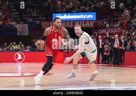 Milan, Italie, Italie. 13th janvier 2023. Italie, Milan, jan 13 2023: Deshaun Thomas (Armani Milan Forward) attaque le panier en 4th quart pendant le match de basket-ball EA7 Emporio Armani Milan vs Zalgiris Kaunas, Euroligue 2022-2023 round19 (Credit image: © Fabrizio Bertani/Pacific Press via ZUMA Press Wire) USAGE ÉDITORIAL SEULEMENT! Non destiné À un usage commercial ! Banque D'Images