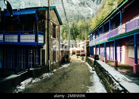 village de pierre dans les montagnes du népal - septembre 2022. Photo de haute qualité Banque D'Images