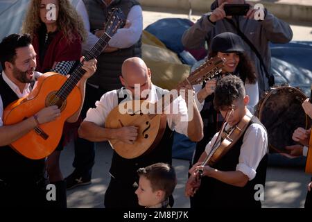 Festival de Saint Hilary de Poitiers au sommet de la montagne pueblo de Comares, Axarquia, Malaga, Andalousie, Espagne Banque D'Images