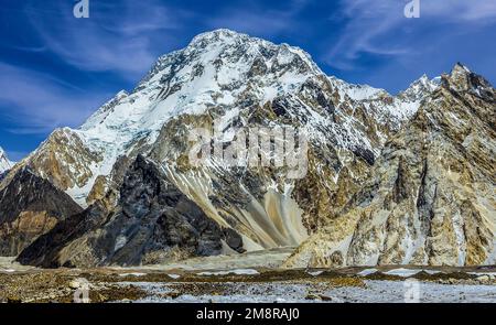 Large sommet de l'Concordia, large sommet est de 8 056 mètres de haut et 12th plus haute montagne sur la terre dans les régions du nord du Pakistan Banque D'Images