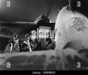 DENNIS MORGAN dans LES CAPITAINES DES NUAGES 1942 réalisateur MICHAEL CURTIZ musique Max Steiner producteur associé William Cagney Warner Bros. Banque D'Images