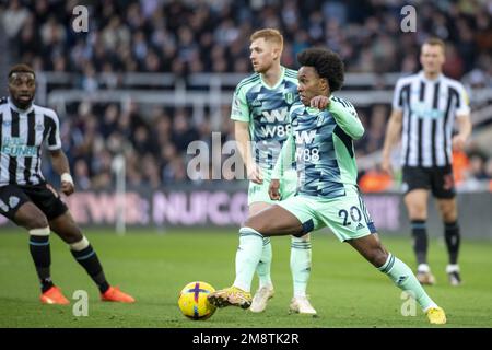 Newcastle upon Tyne, Royaume-Uni. 15th janvier 2023. NEWCASTLE UPON TYNE, ANGLETERRE - JANVIER 15 : Willian de Fulham en action pendant le match de la Premier League entre Newcastle United et Fulham FC à St. James Park on 15 janvier 2023 à Newcastle upon Tyne, Royaume-Uni. (Photo de Richard Callis/SPP) (Foto: Richard Callis/Sports Press photo/C - DÉLAI D'UNE HEURE - ACTIVER FTP SEULEMENT SI LES IMAGES DE MOINS D'UNE HEURE - Alay) crédit: SPP Sport Press photo. /Alamy Live News Banque D'Images