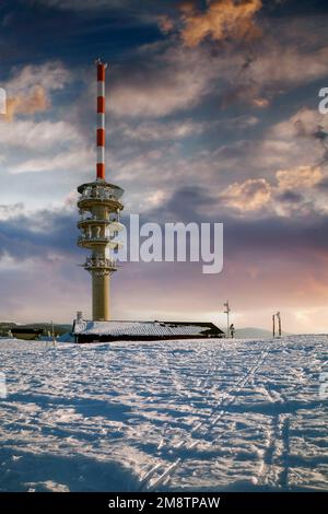 Tour de radiodiffusion, hiver, Feldberg, Forêt Noire, Bade-Wurtemberg, Allemagne Banque D'Images