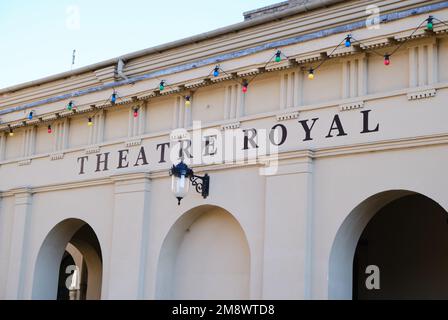 L'entrée du Théâtre Royal à Bury St Edmunds, Suffolk, Angleterre Banque D'Images