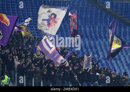 Rome, Italie , 15th, janvier , 2023 photographiés de gauche à droite, fans de Fiorentina Pendant le football série A match Roma / Fiorentina crédit: Massimo Insabato / Alay Live News Banque D'Images