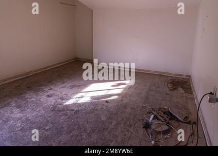 Santa Cruz, Watsonville, CA, États-Unis sur 12 janvier 2023. Intérieur des maisons détruites par des inondations entre la rivière Passaro et la rivière Salsipuedes Banque D'Images