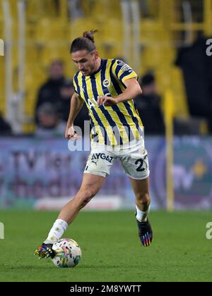 ISTANBUL - Miguel Crespo da Silva de Fenerbahce SK pendant le match turc Super LIG entre Fenerbahce AS et Galatasaray COMME au stade Ulker sur 8 janvier 2023 à Istanbul, Turquie. AP | hauteur néerlandaise | GERRIT DE COLOGNE Banque D'Images