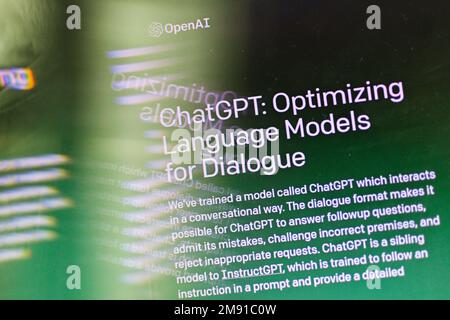 Clermont-Ferrand, Auvergne Rhône Alpes, France. 16th janvier 2023. La page d'accueil. ChatGPT est un chatbot d'intelligence artificielle (ai) lancé par OpenAI en novembre 2022. Il est spécialisé dans les dialogues. Des millions de personnes l'ont utilisé. (Credit image: © Adrien Fillon/ZUMA Press Wire) USAGE ÉDITORIAL SEULEMENT! Non destiné À un usage commercial ! Banque D'Images