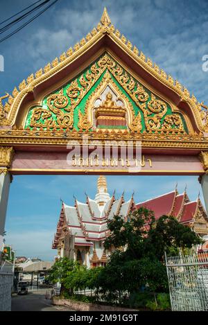 Le Wat si Maha Racha dans la ville de si Racha dans la province de Chonburi en Thaïlande, Siracha, novembre 2022 Banque D'Images