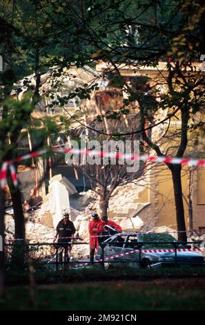 Palerme, Italie. 17th janvier 2023. ATTENTION DANS VIA PALESTRO AUTOBOMBA (Milan - 1993-07-28, PHOTOGRAMME) ps la photo peut être utilisée en conformité avec le contexte dans lequel elle a été prise, et sans l'intention diffamatoire du décorum des personnes représentées usage éditorial seulement crédit: Agence de photo indépendante / Alamy Live News Banque D'Images