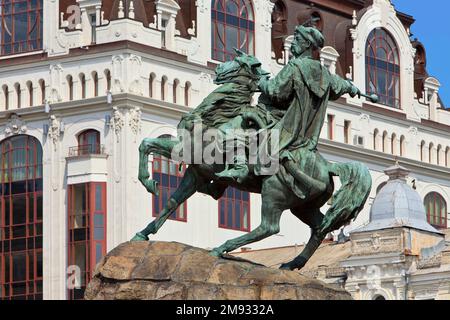 Statue équestre de Bohdan Khmelnytsky (1595-1657), le premier Cosaque Hetman de l'Armée Zaporizhienne, sur la place Sophia à Kiev, en Ukraine Banque D'Images