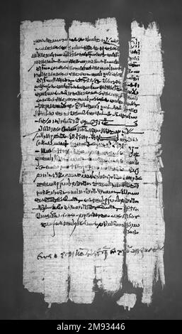 Papyrus inscrit en papyrus Demotique et grec inscrit en Demotique et grec, 9 février, 108 B.C.E. Papyrus, encre, verre : 10 7/16 x 17 po. (26,5 x 43,2 cm). Egyptien, classique, ancien proche de l'est 9 février d'art, 108 B.C.E. Banque D'Images