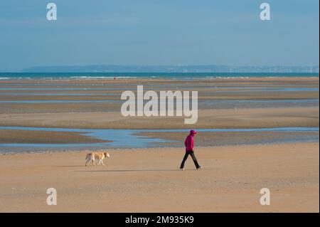 France, Calvados (14), Cabourg, plage pendant une marée de printemps Banque D'Images