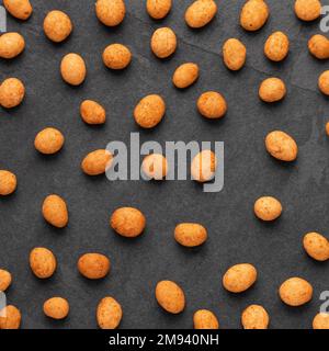 Arachides frites japonaises biologiques - Arachis hypogaea Banque D'Images