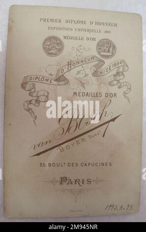 [Sans titre], une des 274 photographies anciennes [sans titre], une des 274 photographies anciennes, fin 19th-début 20th siècle. Photographie argentée d'albumine, photo : 5 11/16 x 4 1/16 po. (14,4 x 10,3 cm);. Arts du monde islamique fin 19th-début 20th siècle Banque D'Images