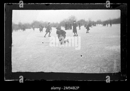 Patinage, Prospect Park, Brooklyn George Bradford Brainerd (cuisine américaine, 1845-1887). , 31 janvier 1877. Collodion argent verre plaque humide négatif 31 janvier 1877 Banque D'Images