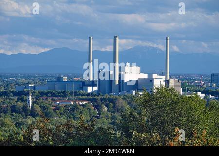 Stadtwerke Munich, SWM centrale thermique et électrique au nord, incinération des déchets, centrale au charbon dur, Unterfoehring, Munich, Bavière, Allemagne Banque D'Images