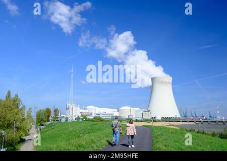 Belgique : la centrale nucléaire de Doel Banque D'Images