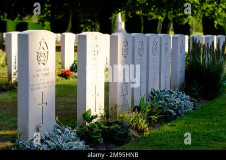 Allemagne: Cimetière de guerre de la forêt de Reichswald, le plus grand cimetière du Commonwealth d'Allemagne. Il détient les restes de 7,654 soldats. Banque D'Images