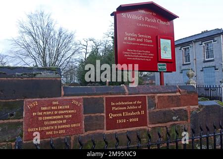 Trois plaques commémoratives jubilées , à l'entrée de l'église St Wilfrids, Church Lane, Grappenhall, Warrington, Cheshire, ANGLETERRE, ROYAUME-UNI, WA4 3EP Banque D'Images