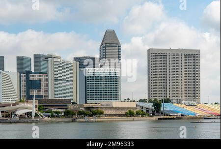 Tours de bureaux et hôtels Marina Bay Singapour Banque D'Images