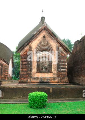 Inde - Bengale-Occidental - Baranagar : Temple Char Bangla Shiva (1755 AD). Banque D'Images