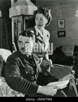 Frank Whittle et femme assis à la maison Banque D'Images