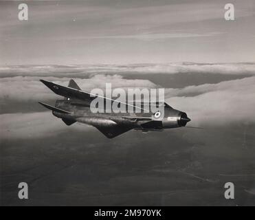 Le deuxième Anglais Electric P1B Lightning, XA853, en vol. Banque D'Images