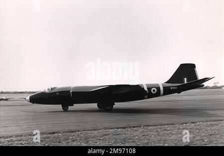 English Electric Canberra B2, WD952 ans, était alimenté par deux turbojets Bristol Siddeley Olympus. Cet avion a établi un record mondial d'altitude de 65 890ft le 29 août 1955. Banque D'Images