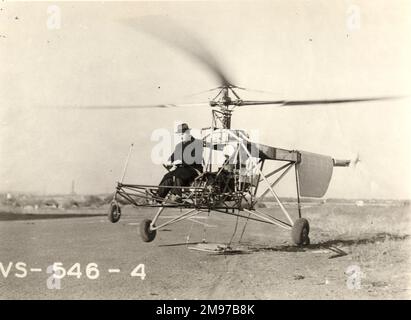 Le premier vol du Sikorsky VS-300, le 14 septembre 1939. Igor Sikorsky est aux commandes. Banque D'Images