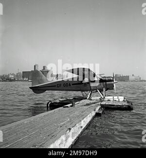 De Havilland Canada hydravion Beaver CF-ODA du Service aérien provincial de l'Ontario à l'île de Toronto (26 May1960) Banque D'Images