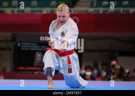 5 AOÛT 2021 - TOKYO, JAPON: Jasmine Jüttner, d'Allemagne, participe au cycle d'élimination des Kata des femmes aux Jeux Olympiques de Tokyo 2020 (photo de Mickael Chavet/RX) Banque D'Images