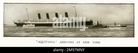 Le Cunard Liner RMS Aquitania arrive à New York, aux États-Unis. Banque D'Images