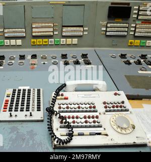 Carte de commande principale dans une salle d'opérations de contrôle du réacteur de la centrale nucléaire de Tchernobyl. Banque D'Images