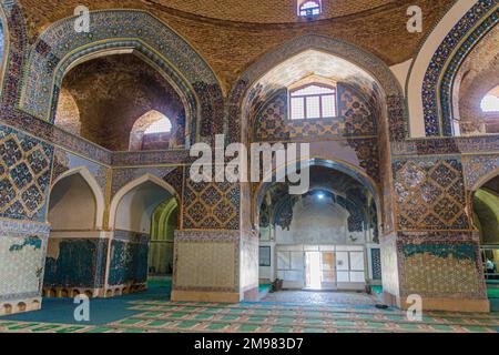 TABRIZ, IRAN - 16 JUILLET 2019 : intérieur de la mosquée bleue à Tabriz, Iran Banque D'Images