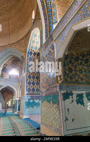 TABRIZ, IRAN - 16 JUILLET 2019 : intérieur de la mosquée bleue à Tabriz, Iran Banque D'Images